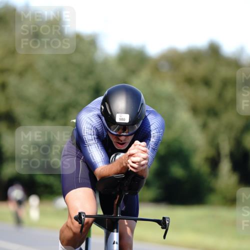 07.09.2025 - 19. Norderstedt Triathlon Michael Burmester http://msf.ph/oto/8836269 07.09.2025 14:03:07 Radfahren 428, 980 meine-sportfotos.de