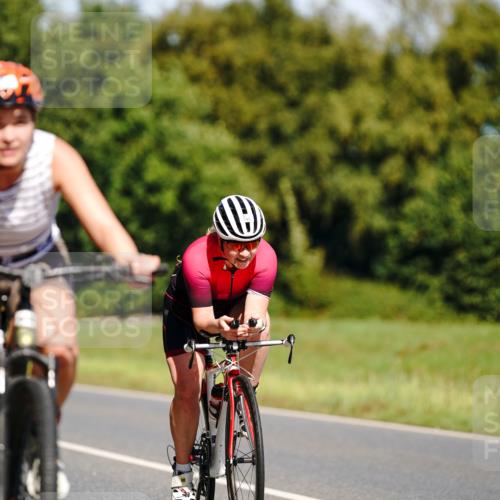 07.09.2025 - 19. Norderstedt Triathlon Michael Burmester http://msf.ph/oto/8836272 07.09.2025 12:42:37 Radfahren 290, 295, 698, 1264 meine-sportfotos.de