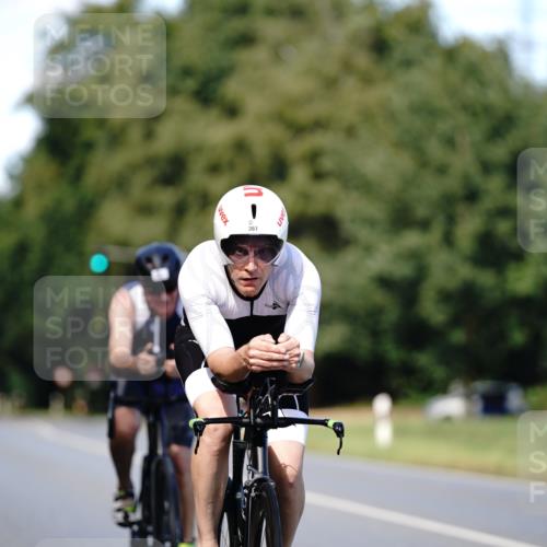07.09.2025 - 19. Norderstedt Triathlon Michael Burmester http://msf.ph/oto/8836288 07.09.2025 14:03:33 Radfahren 361, 963, 1011, 1408 meine-sportfotos.de