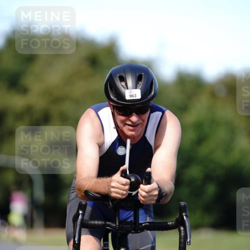 07.09.2025 - 19. Norderstedt Triathlon Michael Burmester http://msf.ph/oto/8836295 07.09.2025 14:03:34 Radfahren 361, 963, 1011 meine-sportfotos.de