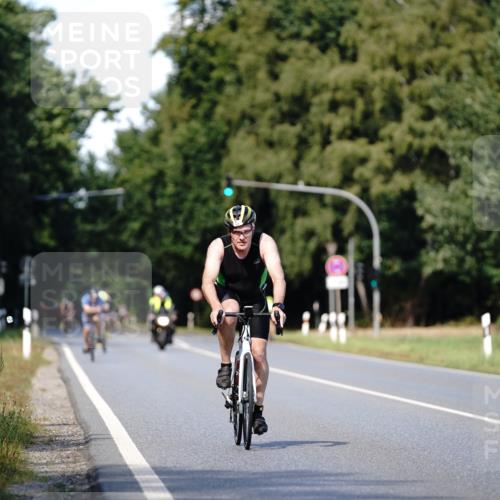 07.09.2025 - 19. Norderstedt Triathlon Michael Burmester http://msf.ph/oto/8836297 07.09.2025 14:03:38 Radfahren 391 meine-sportfotos.de
