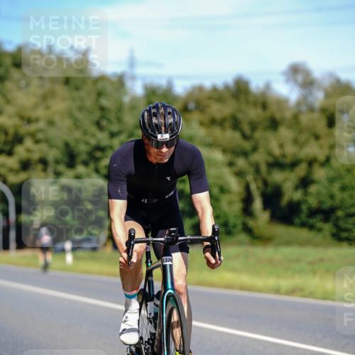 07.09.2025 - 19. Norderstedt Triathlon Michael Burmester http://msf.ph/oto/8836300 07.09.2025 12:42:46 Radfahren 713, 750, 1328 meine-sportfotos.de