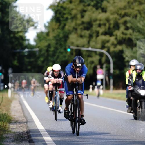 07.09.2025 - 19. Norderstedt Triathlon Michael Burmester http://msf.ph/oto/8836307 07.09.2025 14:03:44 Radfahren 391, 978, 985, 1039 meine-sportfotos.de