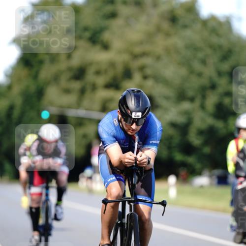 07.09.2025 - 19. Norderstedt Triathlon Michael Burmester http://msf.ph/oto/8836310 07.09.2025 14:03:45 Radfahren 978, 985, 1039 meine-sportfotos.de