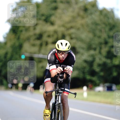 07.09.2025 - 19. Norderstedt Triathlon Michael Burmester http://msf.ph/oto/8836317 07.09.2025 14:03:47 Radfahren 978, 985, 1039 meine-sportfotos.de