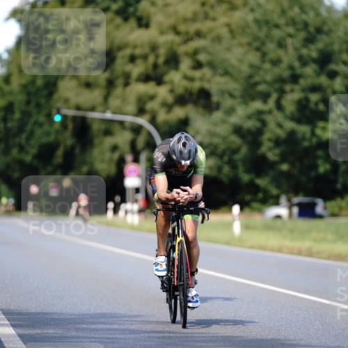 07.09.2025 - 19. Norderstedt Triathlon Michael Burmester http://msf.ph/oto/8836338 07.09.2025 14:04:00 Radfahren 900, 1017 meine-sportfotos.de