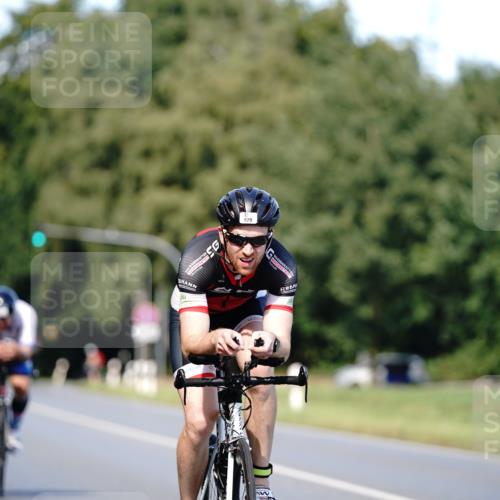 07.09.2025 - 19. Norderstedt Triathlon Michael Burmester http://msf.ph/oto/8836348 07.09.2025 14:04:06 Radfahren 979, 1018, 1456 meine-sportfotos.de