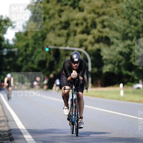 07.09.2025 - 19. Norderstedt Triathlon Michael Burmester http://msf.ph/oto/8836385 07.09.2025 14:04:36 Radfahren 1459 meine-sportfotos.de