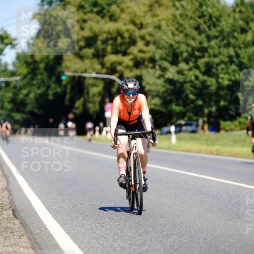 07.09.2025 - 19. Norderstedt Triathlon Michael Burmester http://msf.ph/oto/8836400 07.09.2025 12:43:36 Radfahren 1212, 1337 meine-sportfotos.de