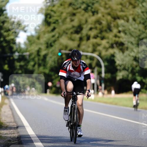 07.09.2025 - 19. Norderstedt Triathlon Michael Burmester http://msf.ph/oto/8836416 07.09.2025 14:05:16 Radfahren 427 meine-sportfotos.de