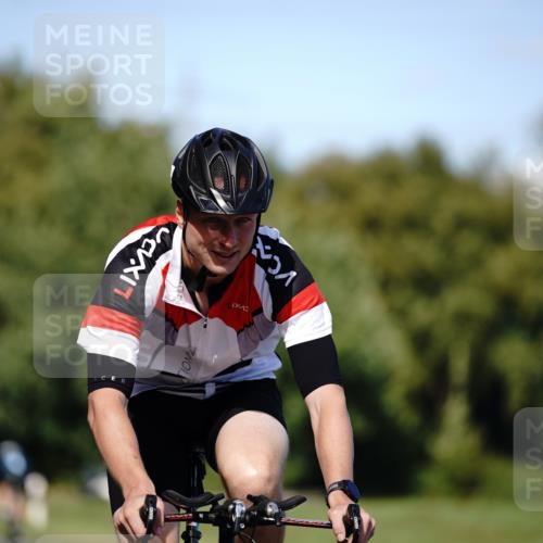 07.09.2025 - 19. Norderstedt Triathlon Michael Burmester http://msf.ph/oto/8836417 07.09.2025 14:05:18 Radfahren 427 meine-sportfotos.de