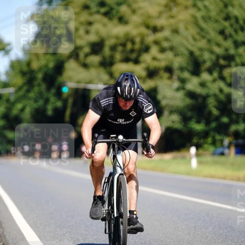 07.09.2025 - 19. Norderstedt Triathlon Michael Burmester http://msf.ph/oto/8836424 07.09.2025 12:43:53 Radfahren 1317, 1385 meine-sportfotos.de