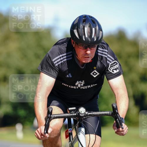 07.09.2025 - 19. Norderstedt Triathlon Michael Burmester http://msf.ph/oto/8836428 07.09.2025 12:43:55 Radfahren 1317, 1385 meine-sportfotos.de