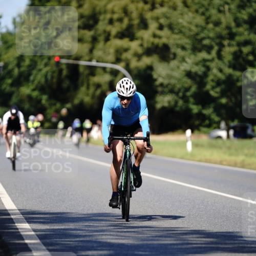 07.09.2025 - 19. Norderstedt Triathlon Michael Burmester http://msf.ph/oto/8836436 07.09.2025 14:05:35 Radfahren 373 meine-sportfotos.de