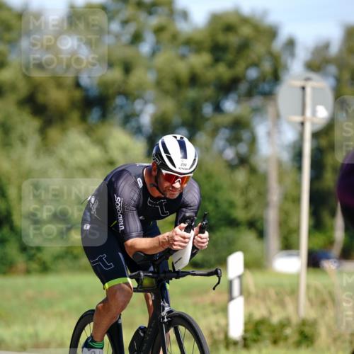 07.09.2025 - 19. Norderstedt Triathlon Michael Burmester http://msf.ph/oto/8836460 07.09.2025 12:44:32 Radfahren 250, 307, 742 meine-sportfotos.de