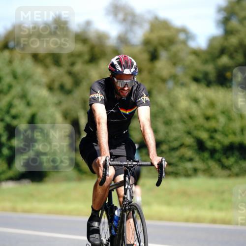 07.09.2025 - 19. Norderstedt Triathlon Michael Burmester http://msf.ph/oto/8836465 07.09.2025 12:44:36 Radfahren 250, 307, 1238 meine-sportfotos.de