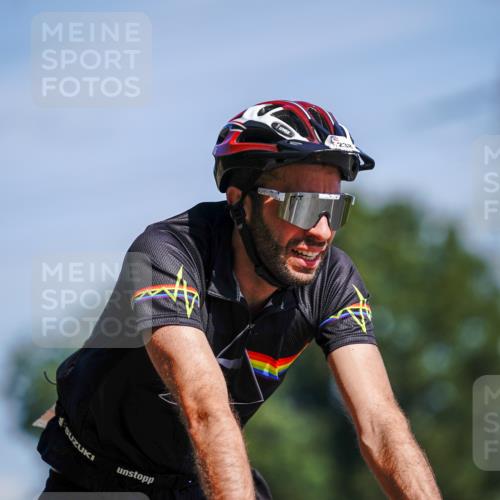 07.09.2025 - 19. Norderstedt Triathlon Michael Burmester http://msf.ph/oto/8836467 07.09.2025 12:44:38 Radfahren 1238 meine-sportfotos.de