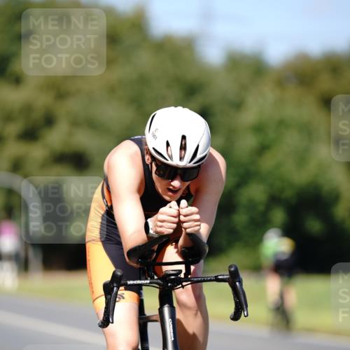 07.09.2025 - 19. Norderstedt Triathlon Michael Burmester http://msf.ph/oto/8836471 07.09.2025 14:05:54 Radfahren 1001, 1401 meine-sportfotos.de