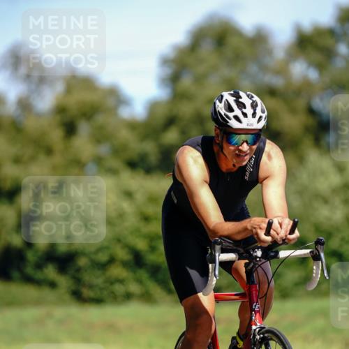 07.09.2025 - 19. Norderstedt Triathlon Michael Burmester http://msf.ph/oto/8836490 07.09.2025 12:44:58 Radfahren 167, 820 meine-sportfotos.de