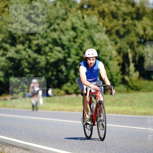 07.09.2025 - 19. Norderstedt Triathlon Michael Burmester http://msf.ph/oto/8836501 07.09.2025 12:45:06 Radfahren 1295 meine-sportfotos.de
