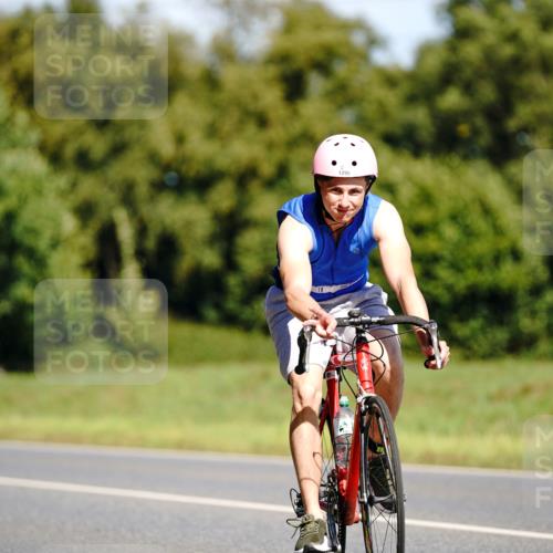 07.09.2025 - 19. Norderstedt Triathlon Michael Burmester http://msf.ph/oto/8836503 07.09.2025 12:45:06 Radfahren 1295 meine-sportfotos.de
