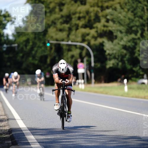 07.09.2025 - 19. Norderstedt Triathlon Michael Burmester http://msf.ph/oto/8836504 07.09.2025 14:06:17 Radfahren 981 meine-sportfotos.de