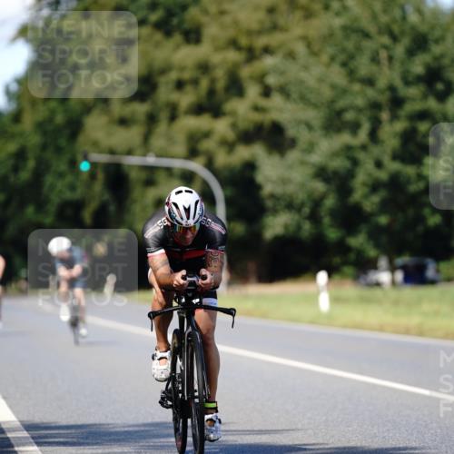07.09.2025 - 19. Norderstedt Triathlon Michael Burmester http://msf.ph/oto/8836506 07.09.2025 14:06:18 Radfahren 981 meine-sportfotos.de