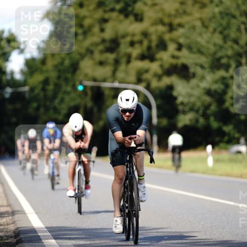 07.09.2025 - 19. Norderstedt Triathlon Michael Burmester http://msf.ph/oto/8836511 07.09.2025 14:06:22 Radfahren 398, 981, 993 meine-sportfotos.de