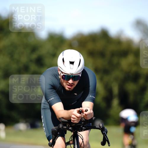 07.09.2025 - 19. Norderstedt Triathlon Michael Burmester http://msf.ph/oto/8836515 07.09.2025 14:06:23 Radfahren 398, 993, 1009 meine-sportfotos.de