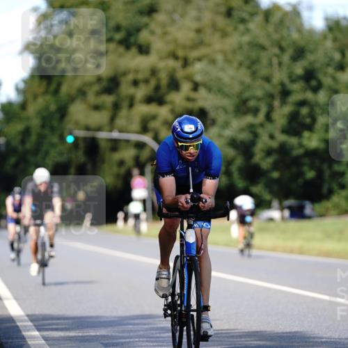 07.09.2025 - 19. Norderstedt Triathlon Michael Burmester http://msf.ph/oto/8836524 07.09.2025 14:06:25 Radfahren 398, 411, 993, 1009 meine-sportfotos.de