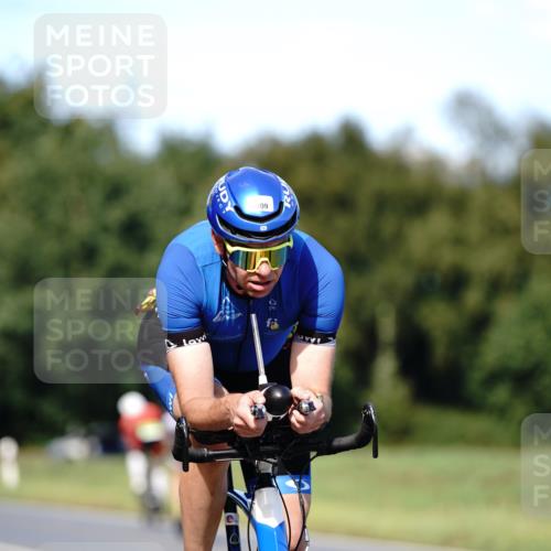 07.09.2025 - 19. Norderstedt Triathlon Michael Burmester http://msf.ph/oto/8836530 07.09.2025 14:06:26 Radfahren 398, 411, 993, 1009 meine-sportfotos.de