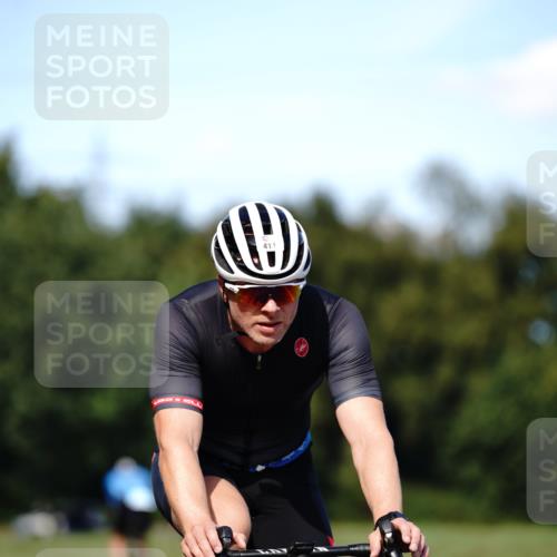 07.09.2025 - 19. Norderstedt Triathlon Michael Burmester http://msf.ph/oto/8836540 07.09.2025 14:06:28 Radfahren 411, 967, 1009 meine-sportfotos.de