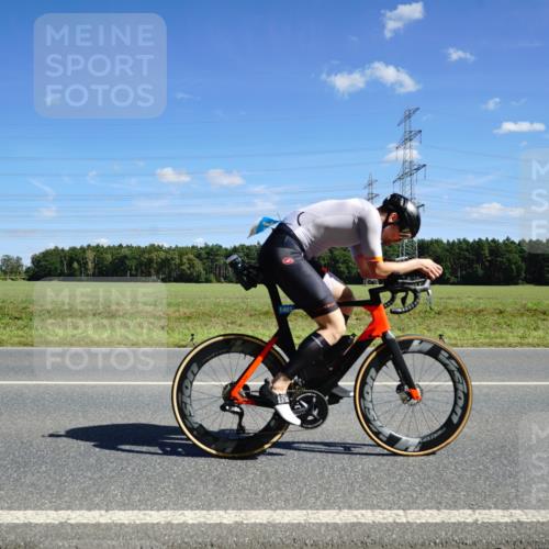 07.09.2025 - 19. Norderstedt Triathlon Michael Burmester http://msf.ph/oto/8836542 07.09.2025 14:05:56 Radfahren 1001, 1022, 1401 meine-sportfotos.de