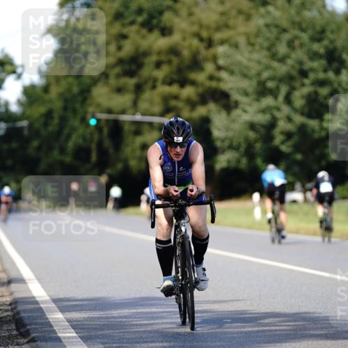 07.09.2025 - 19. Norderstedt Triathlon Michael Burmester http://msf.ph/oto/8836543 07.09.2025 14:06:29 Radfahren 411, 967, 1009 meine-sportfotos.de