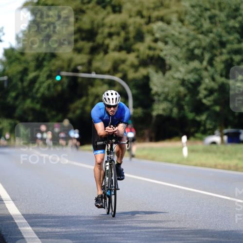 07.09.2025 - 19. Norderstedt Triathlon Michael Burmester http://msf.ph/oto/8836549 07.09.2025 14:06:38 Radfahren  meine-sportfotos.de