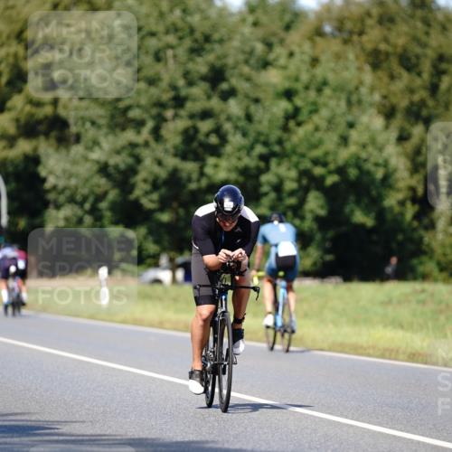 07.09.2025 - 19. Norderstedt Triathlon Michael Burmester http://msf.ph/oto/8836585 07.09.2025 14:07:25 Radfahren 960, 1036 meine-sportfotos.de
