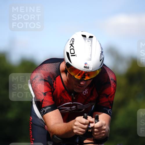 07.09.2025 - 19. Norderstedt Triathlon Michael Burmester http://msf.ph/oto/8836592 07.09.2025 14:07:27 Radfahren 960, 971, 1036 meine-sportfotos.de