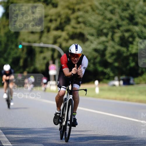 07.09.2025 - 19. Norderstedt Triathlon Michael Burmester http://msf.ph/oto/8836595 07.09.2025 14:07:29 Radfahren 960, 971, 1000, 1036 meine-sportfotos.de