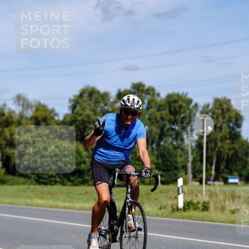 07.09.2025 - 19. Norderstedt Triathlon Michael Burmester http://msf.ph/oto/8836604 07.09.2025 12:48:00 Radfahren 277, 304, 744, 1344 meine-sportfotos.de