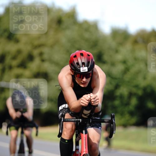 07.09.2025 - 19. Norderstedt Triathlon Michael Burmester http://msf.ph/oto/8836617 07.09.2025 14:07:49 Radfahren 994, 1014, 1027 meine-sportfotos.de