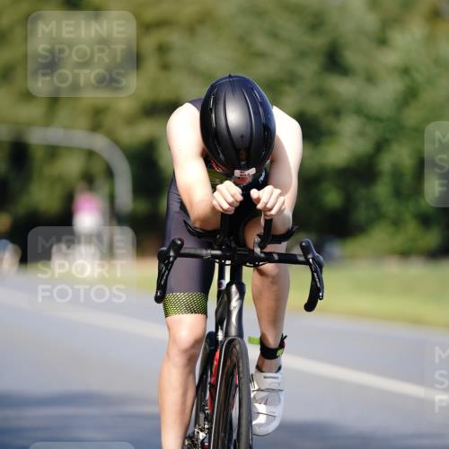 07.09.2025 - 19. Norderstedt Triathlon Michael Burmester http://msf.ph/oto/8836622 07.09.2025 14:07:50 Radfahren 994, 1014, 1027 meine-sportfotos.de