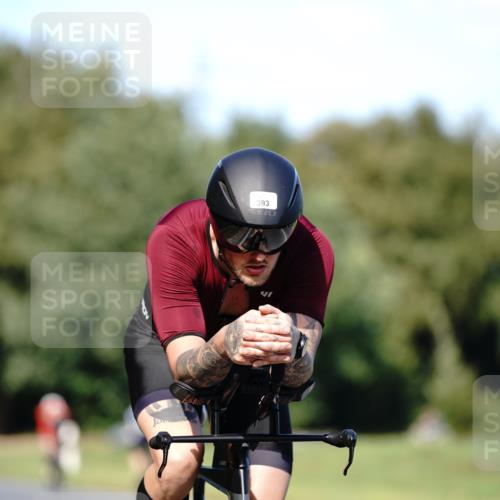 07.09.2025 - 19. Norderstedt Triathlon Michael Burmester http://msf.ph/oto/8836632 07.09.2025 14:08:06 Radfahren 393, 964, 969 meine-sportfotos.de
