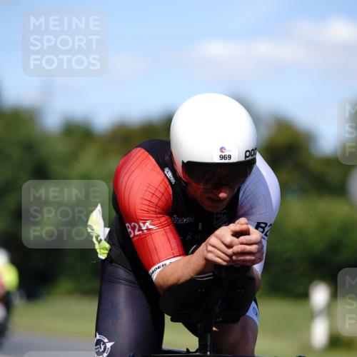 07.09.2025 - 19. Norderstedt Triathlon Michael Burmester http://msf.ph/oto/8836645 07.09.2025 14:08:09 Radfahren 393, 964, 969, 1020 meine-sportfotos.de