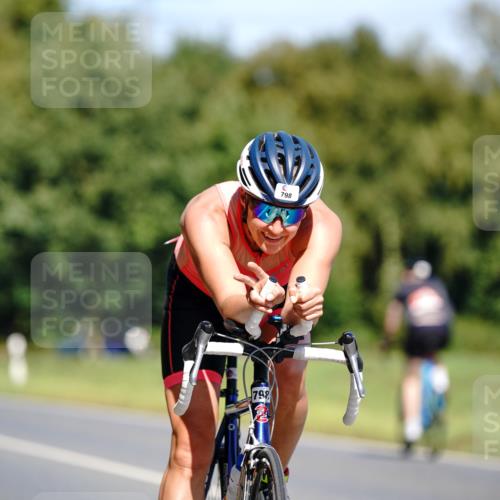 07.09.2025 - 19. Norderstedt Triathlon Michael Burmester http://msf.ph/oto/8836661 07.09.2025 12:48:39 Radfahren 798 meine-sportfotos.de