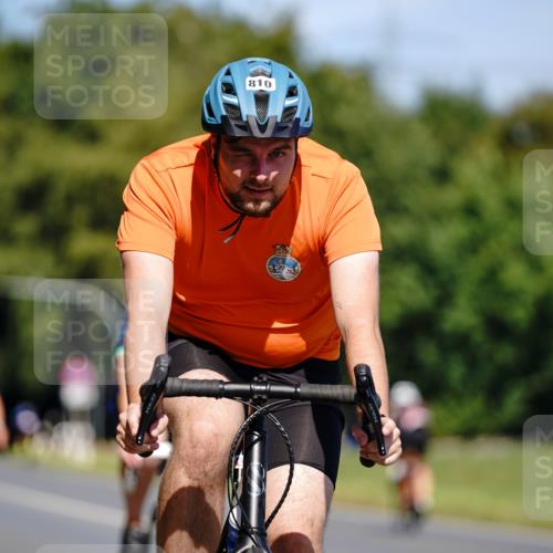 07.09.2025 - 19. Norderstedt Triathlon Michael Burmester http://msf.ph/oto/8836667 07.09.2025 12:48:45 Radfahren 283, 810, 853 meine-sportfotos.de