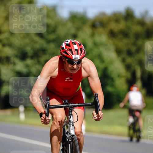 07.09.2025 - 19. Norderstedt Triathlon Michael Burmester http://msf.ph/oto/8836690 07.09.2025 12:48:54 Radfahren 142, 1216 meine-sportfotos.de