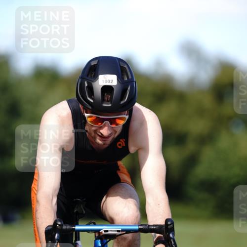 07.09.2025 - 19. Norderstedt Triathlon Michael Burmester http://msf.ph/oto/8836698 07.09.2025 14:08:36 Radfahren 417, 1002, 1031, 1457 meine-sportfotos.de