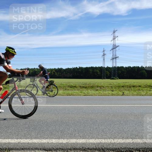07.09.2025 - 19. Norderstedt Triathlon Michael Burmester http://msf.ph/oto/8836705 07.09.2025 12:01:39 Radfahren 695, 1380 meine-sportfotos.de