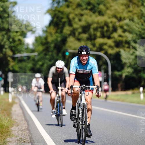 07.09.2025 - 19. Norderstedt Triathlon Michael Burmester http://msf.ph/oto/8836713 07.09.2025 12:49:04 Radfahren 249, 288 meine-sportfotos.de