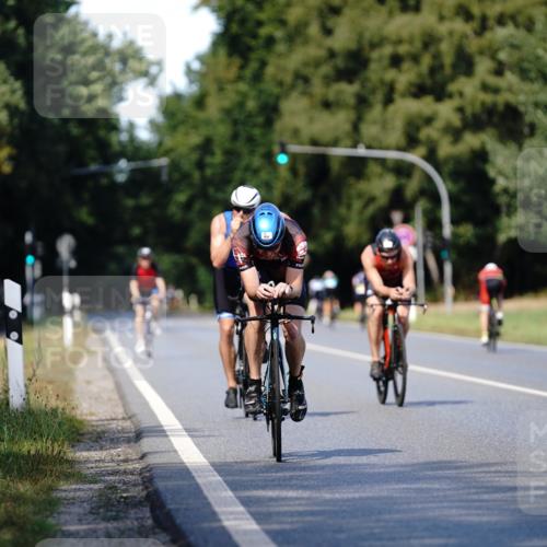 07.09.2025 - 19. Norderstedt Triathlon Michael Burmester http://msf.ph/oto/8836732 07.09.2025 14:09:03 Radfahren 959, 961, 1010 meine-sportfotos.de